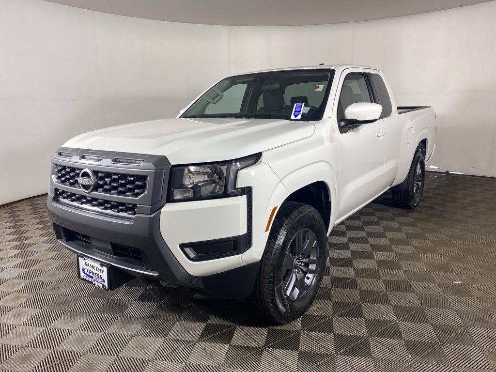 2025 Nissan Frontier SV photo 5