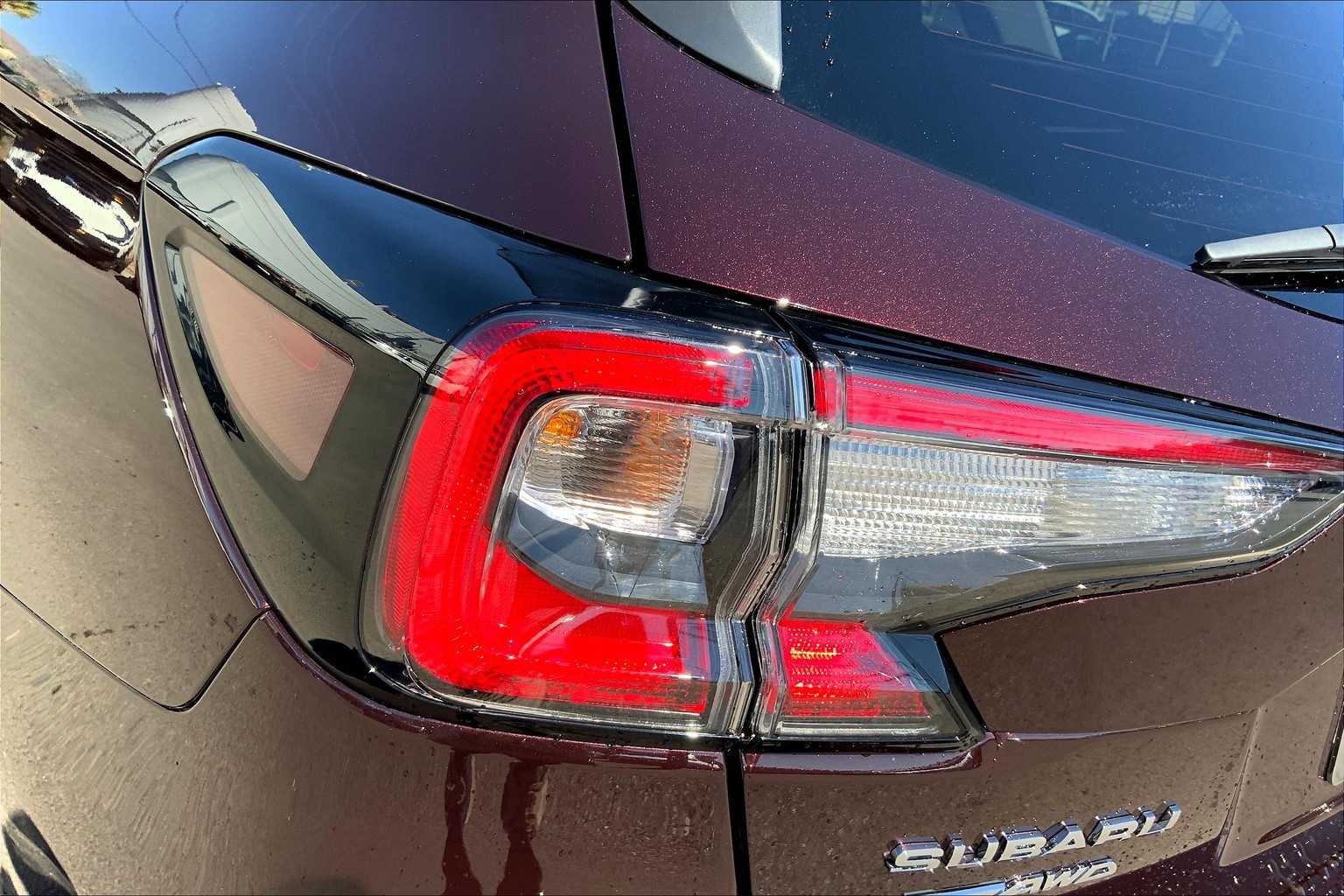 2025 Subaru Outback Touring XT photo 14