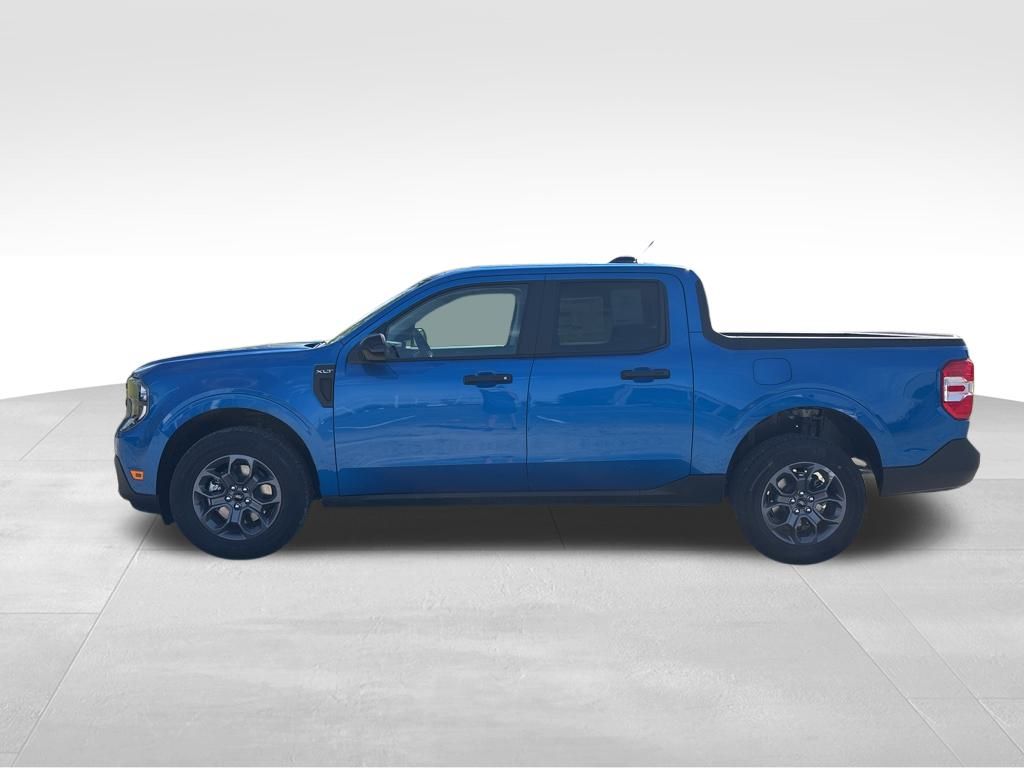 2025 Ford Maverick XLT photo 2