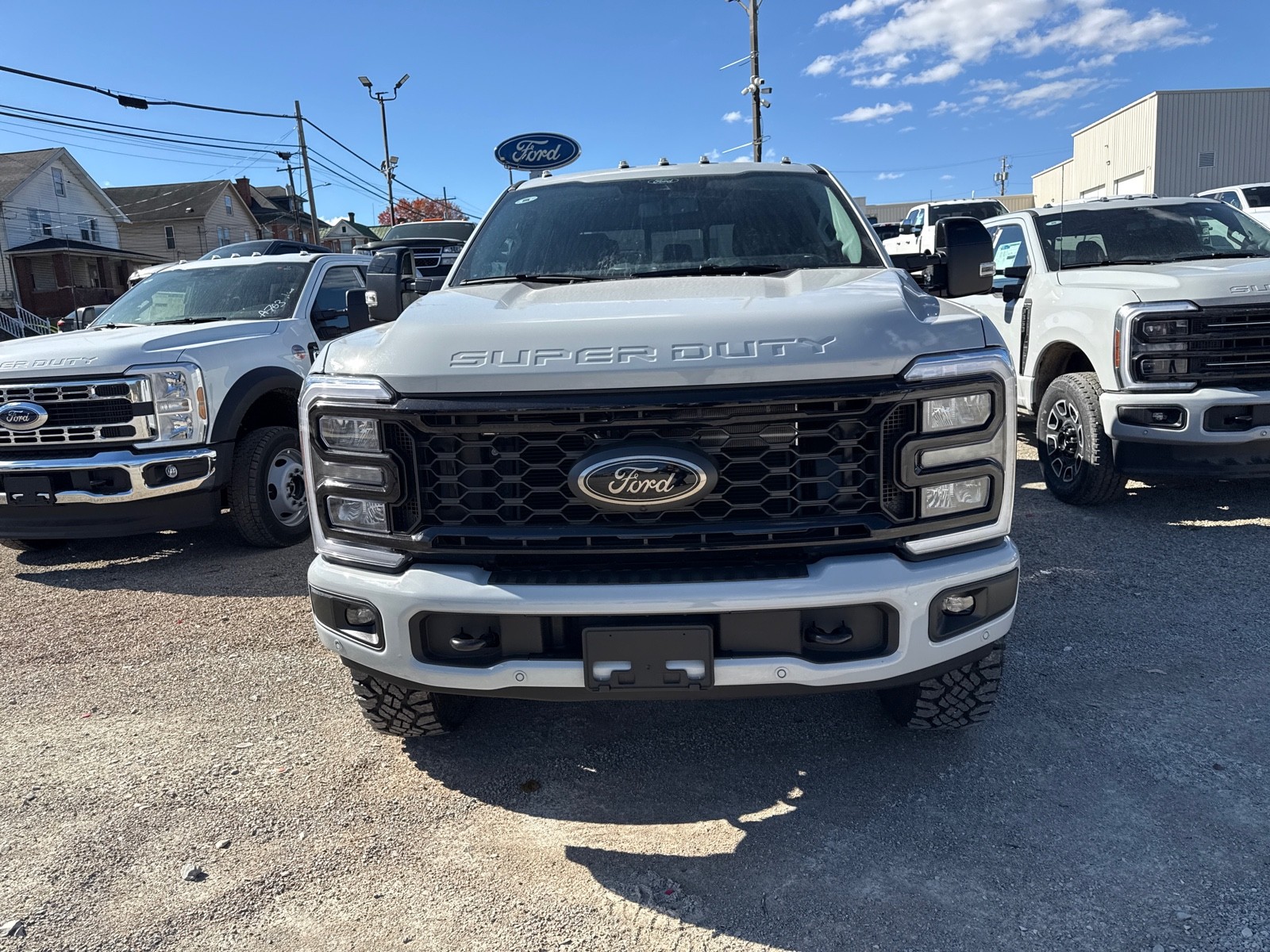 2026 Ford F-350 Lariat photo 3