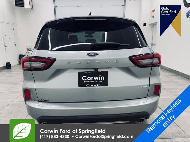 2023 Ford Escape ST-Line photo 3