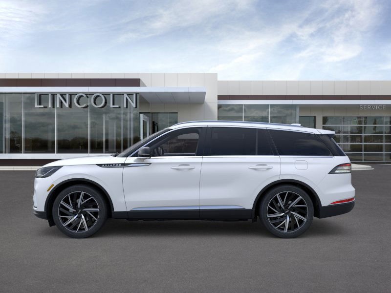2025 Lincoln Aviator Reserve photo 3