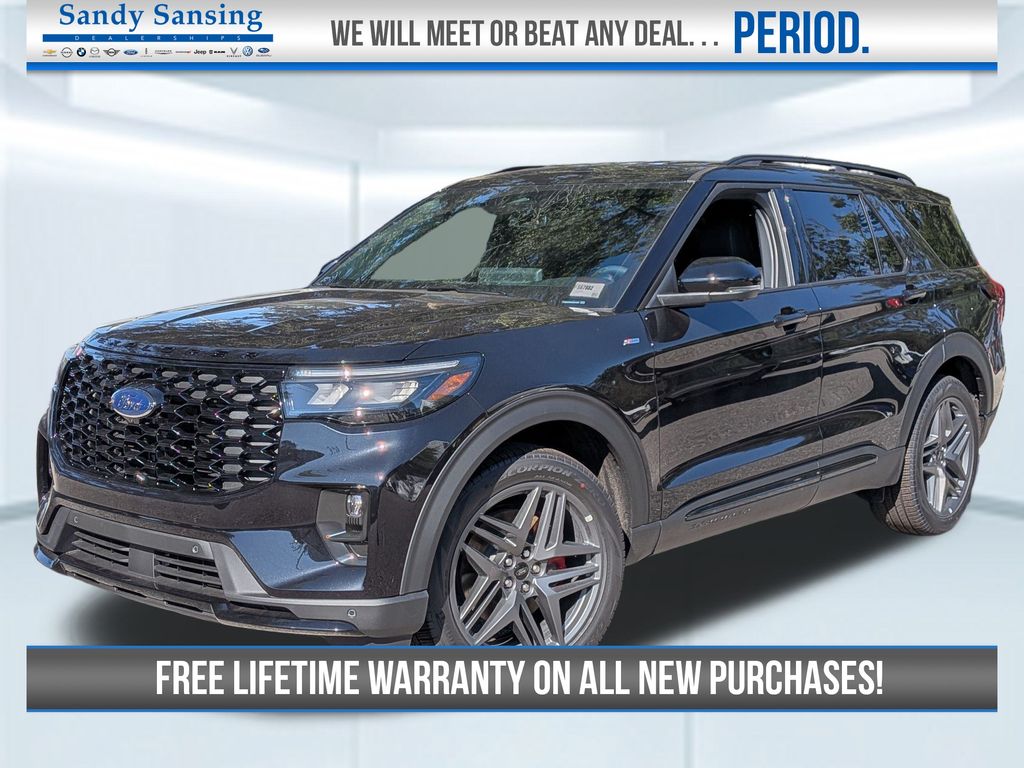 2025 Ford Explorer ST-LINE's photo