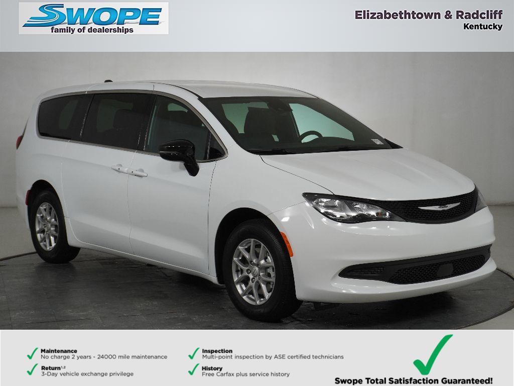 2026 Chrysler Voyager LX's photo