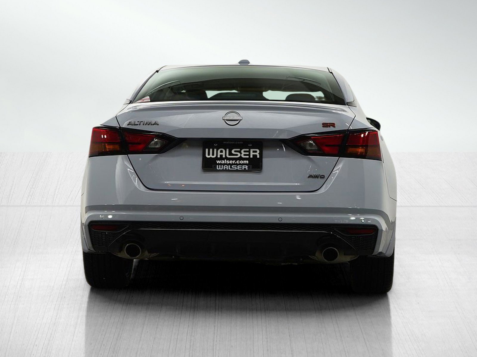 2025 Nissan Altima SR photo 4