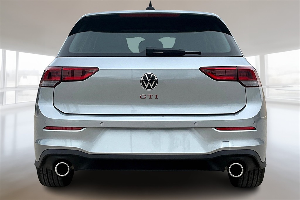 2025 Volkswagen Golf GTI SE photo 4