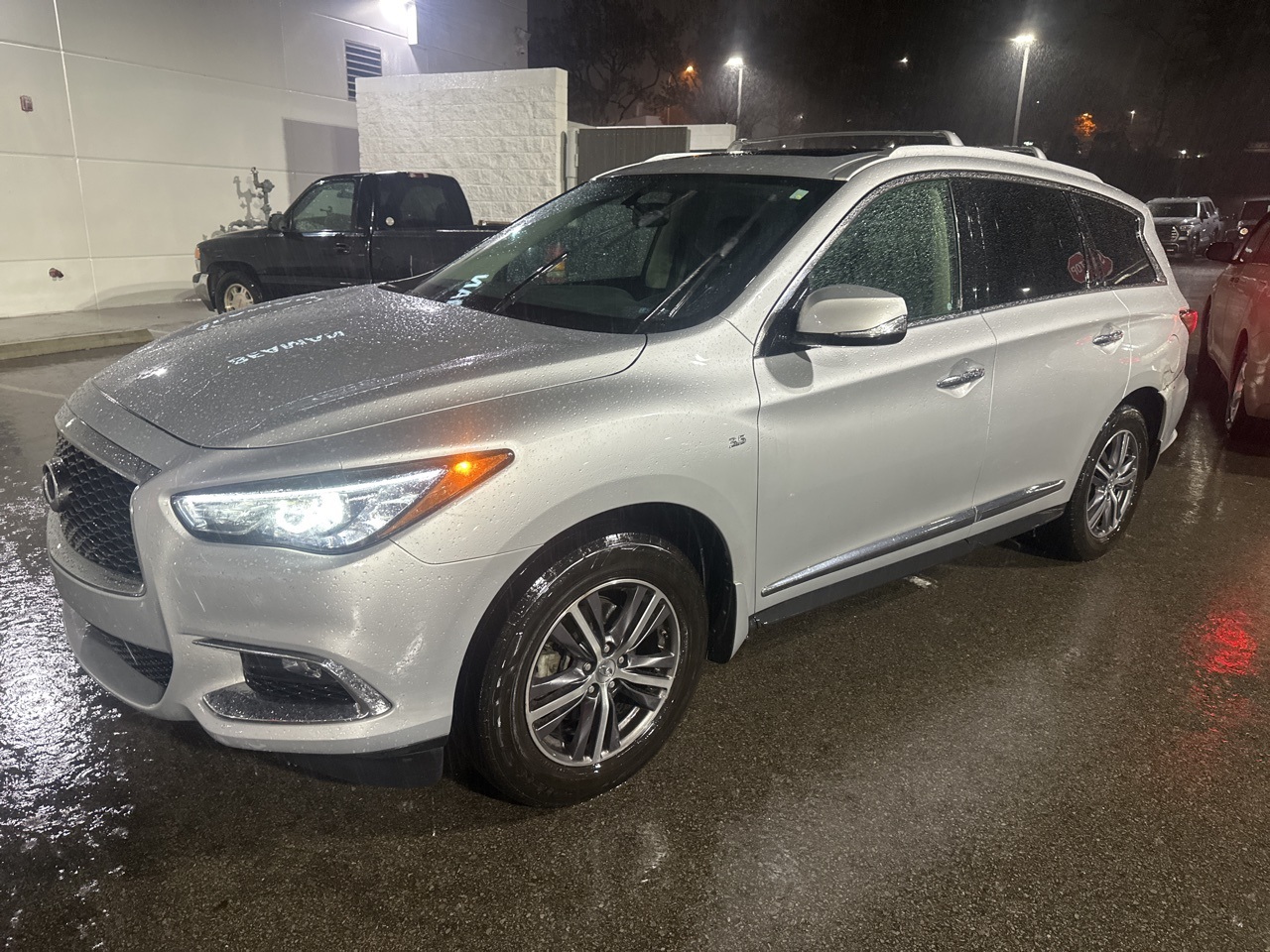 2017 INFINITI QX60 Base