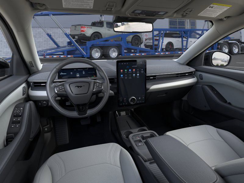 2025 Ford Mustang Mach-E Premium photo 4