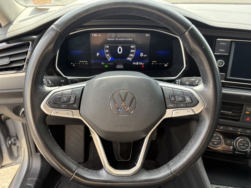 2022 Volkswagen Jetta 1.5T SE photo 16