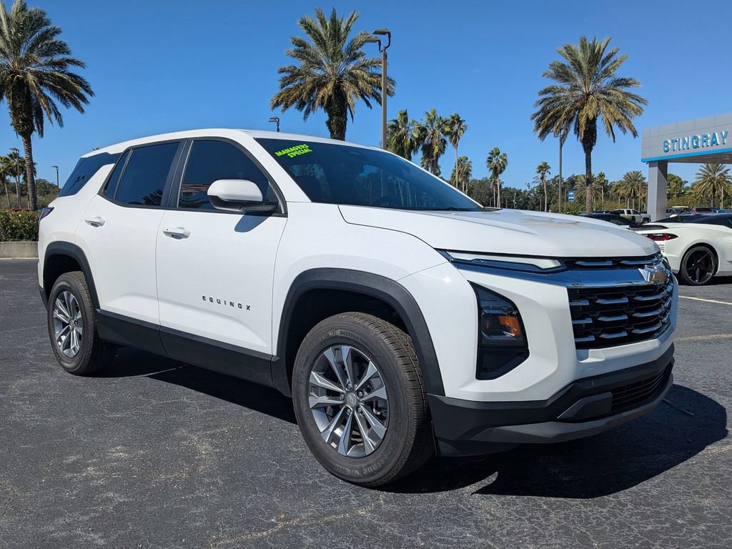 2026 Chevrolet Equinox LT photo 2