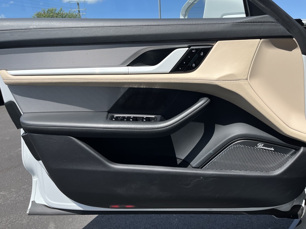 2020 Porsche Taycan Turbo S photo 15