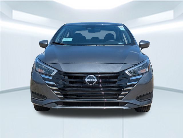 2025 Nissan Versa 1.6 SV photo 8