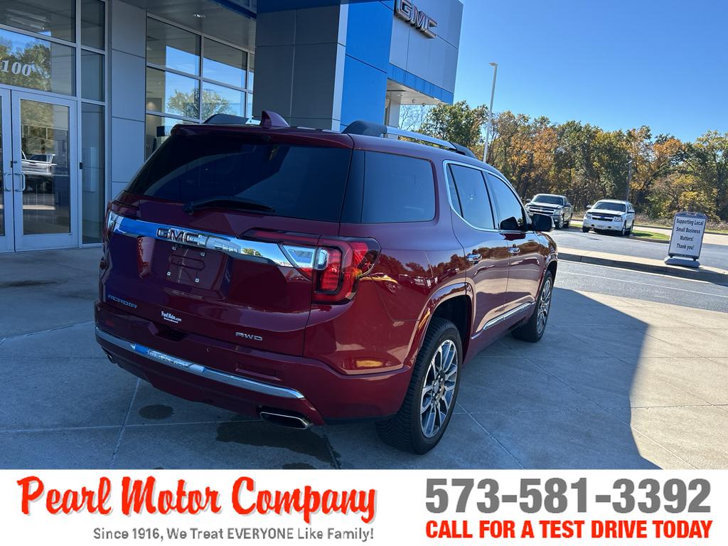 2020 Gmc Acadia Denali photo 2