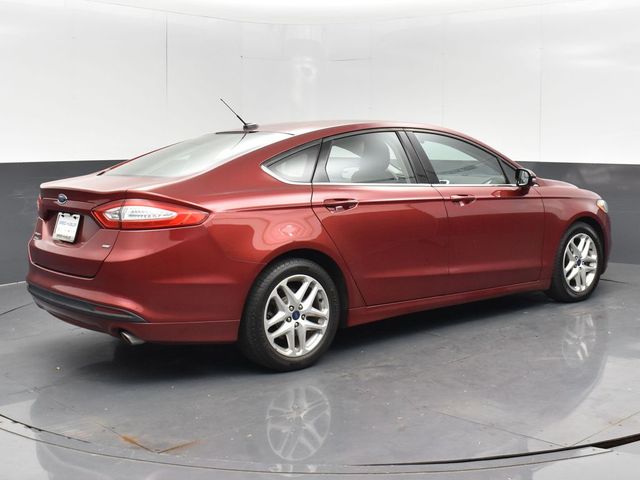 2016 Ford Fusion SE photo 6