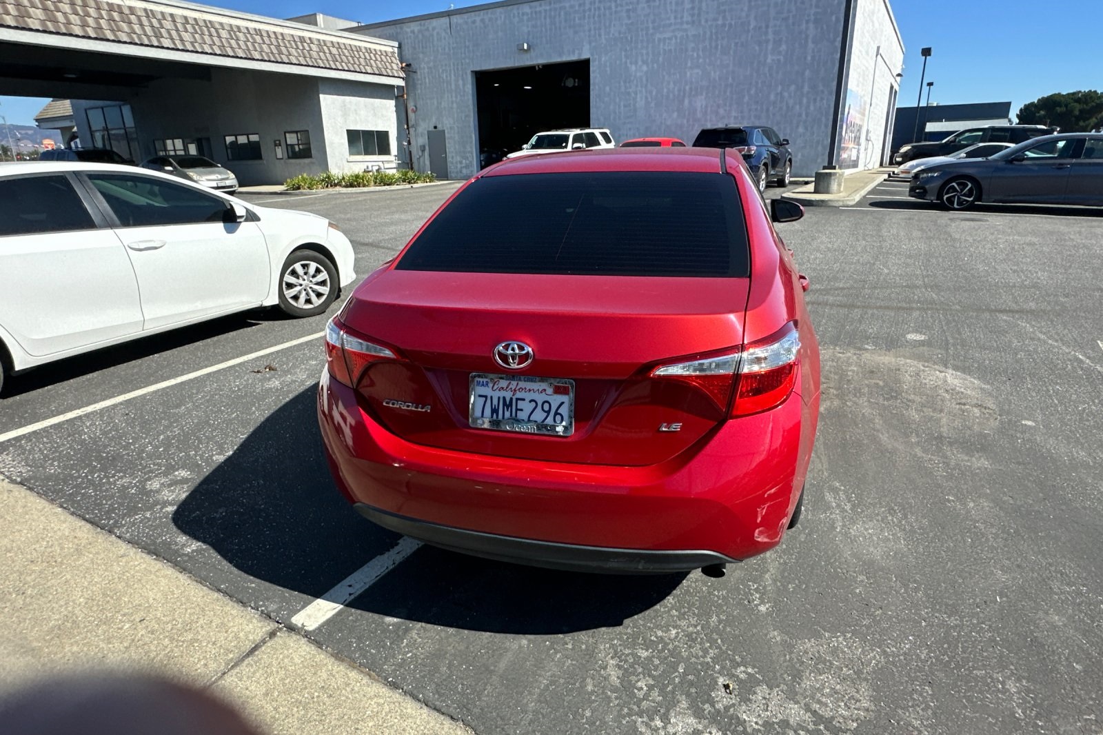 2015 Toyota Corolla LE photo 3
