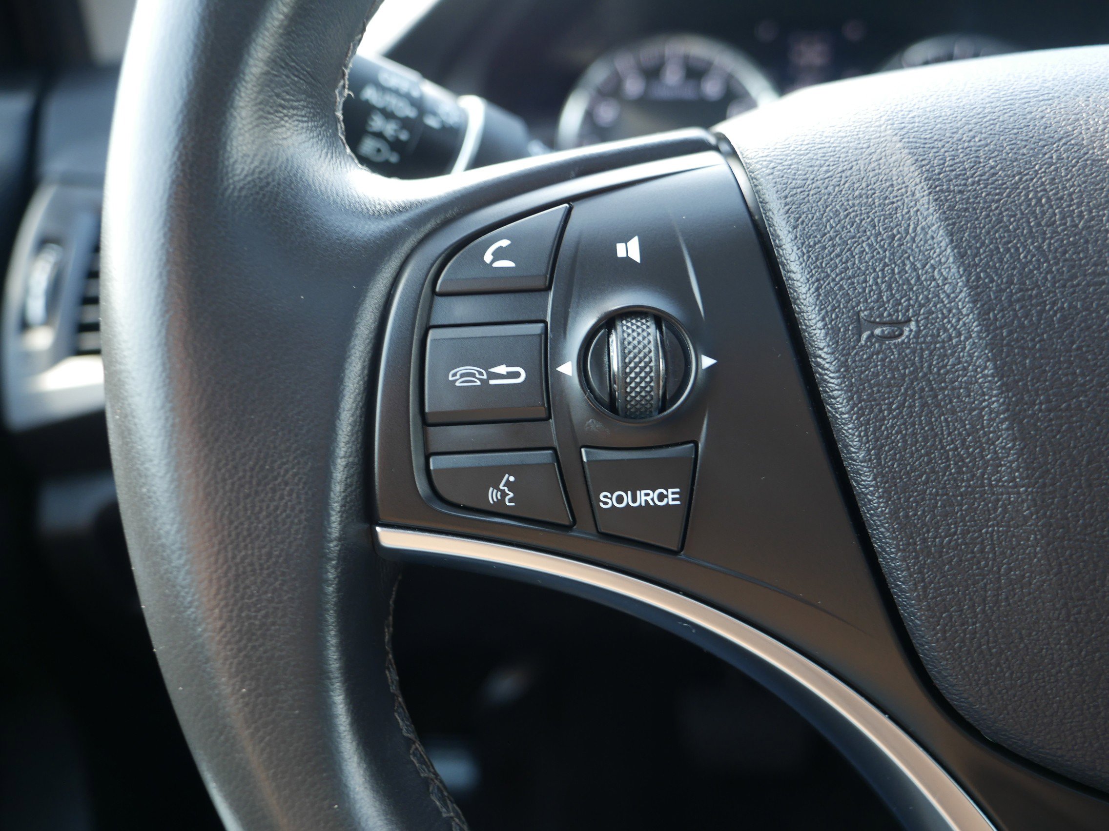 2015 Acura MDX Advance Entertainment photo 30