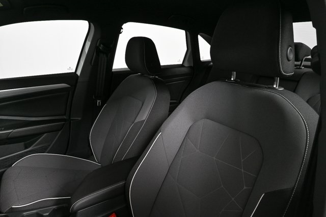 2025 Volkswagen Jetta 1.5T Sport photo 4