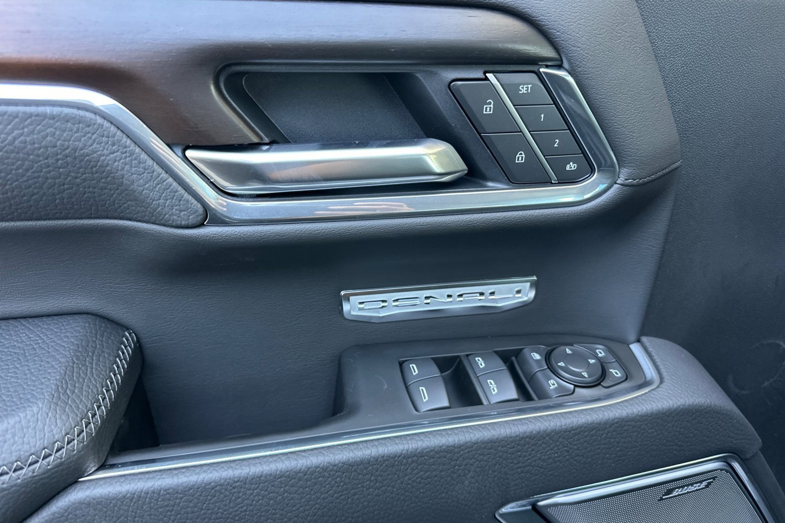 2026 Gmc Sierra 1500 Denali photo 9