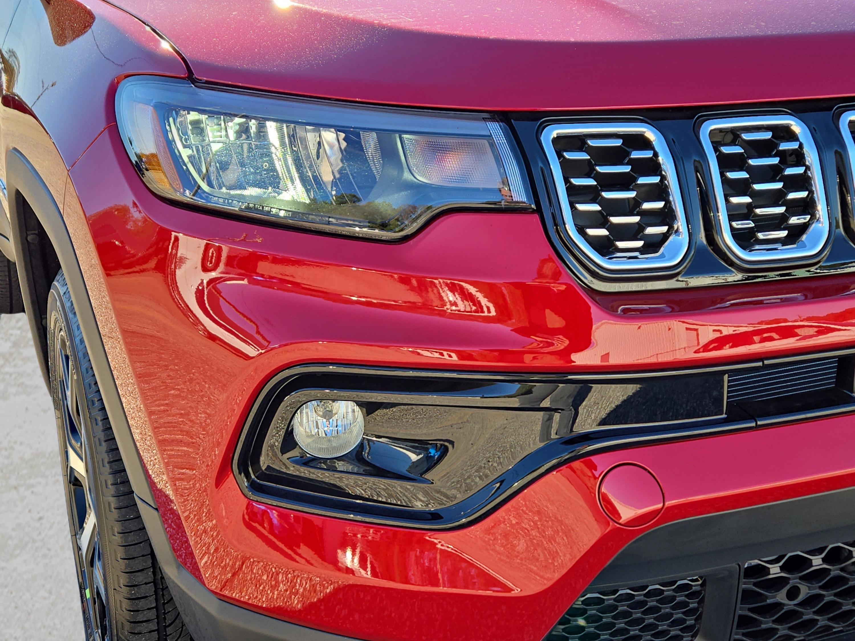 2026 Jeep Compass Limited photo 2