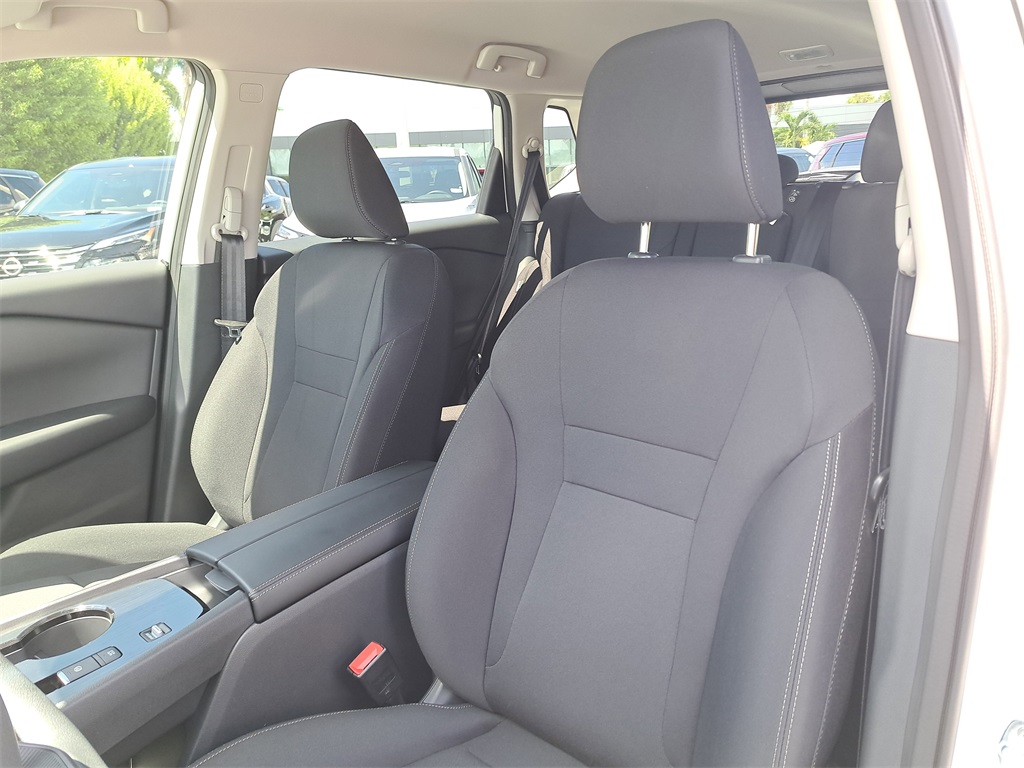 2026 Nissan Rogue S photo 20