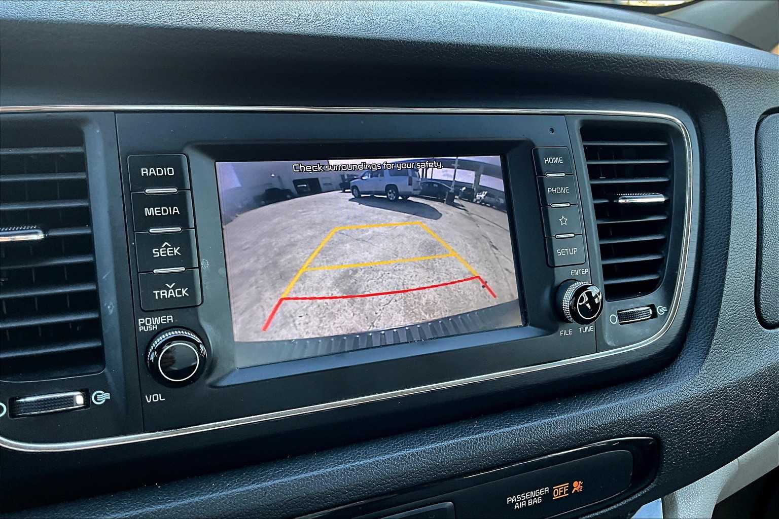 2020 Kia Sedona LX EX photo 24