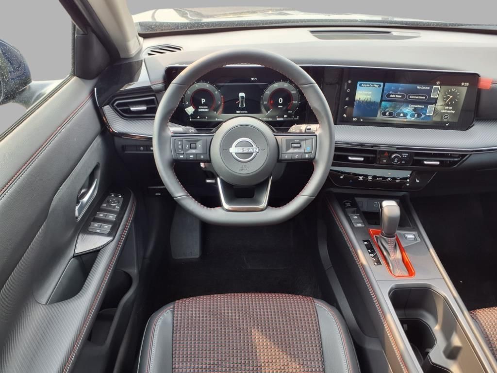2025 Nissan Kicks SR photo 4