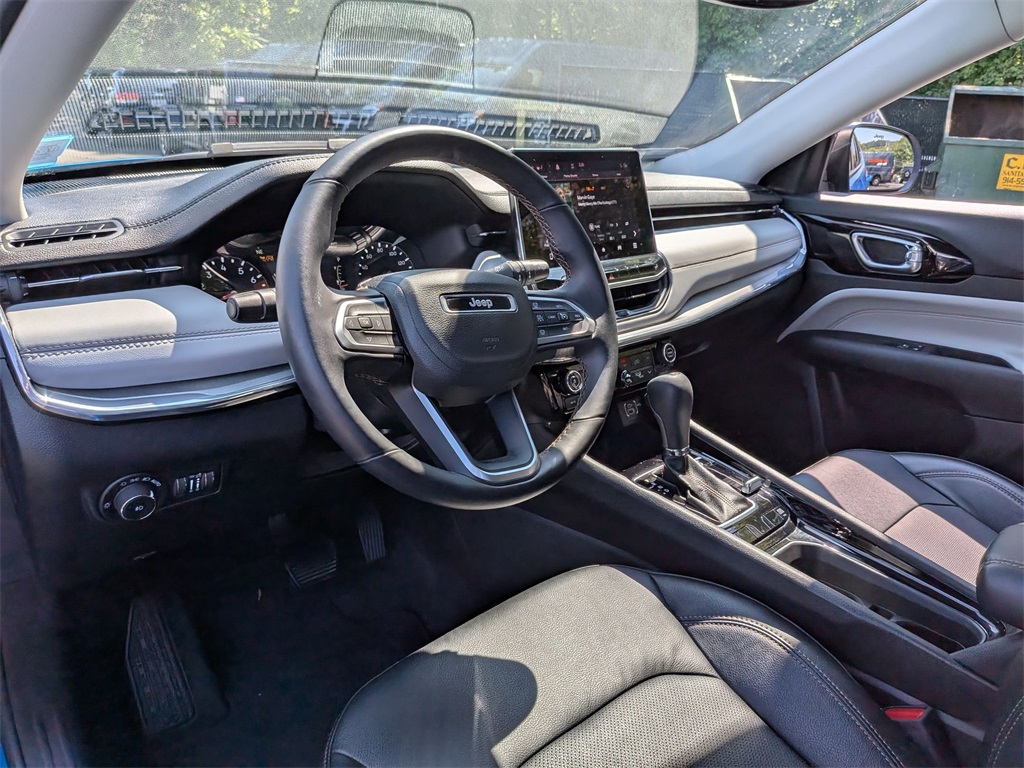 2022 Jeep Compass Limited photo 11