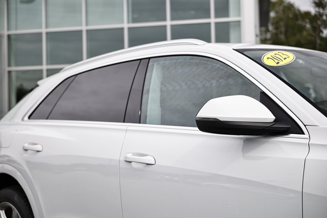 2023 Audi Q8 55 Premium photo 3