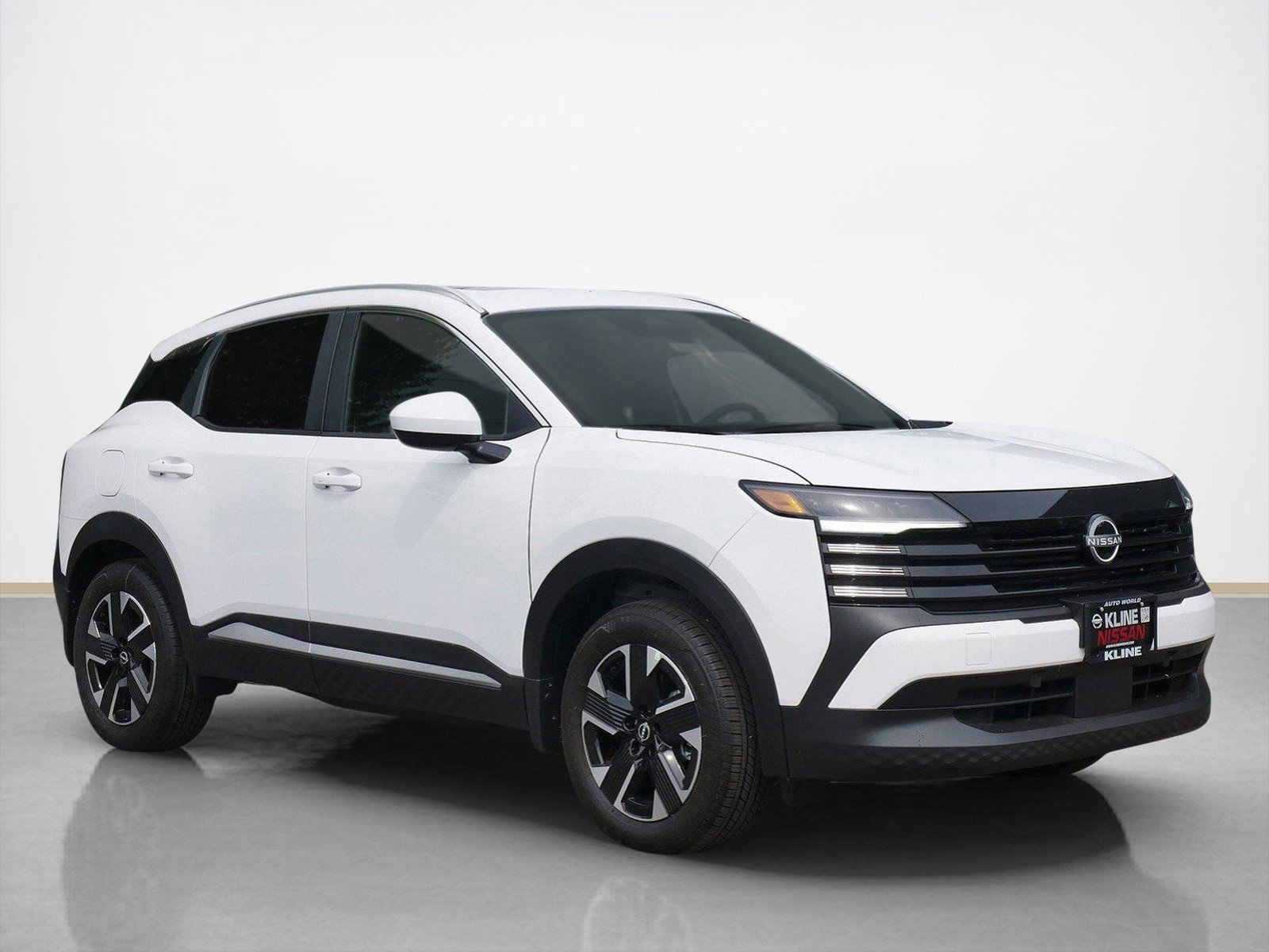 2025 Nissan Kicks SV AWD's photo