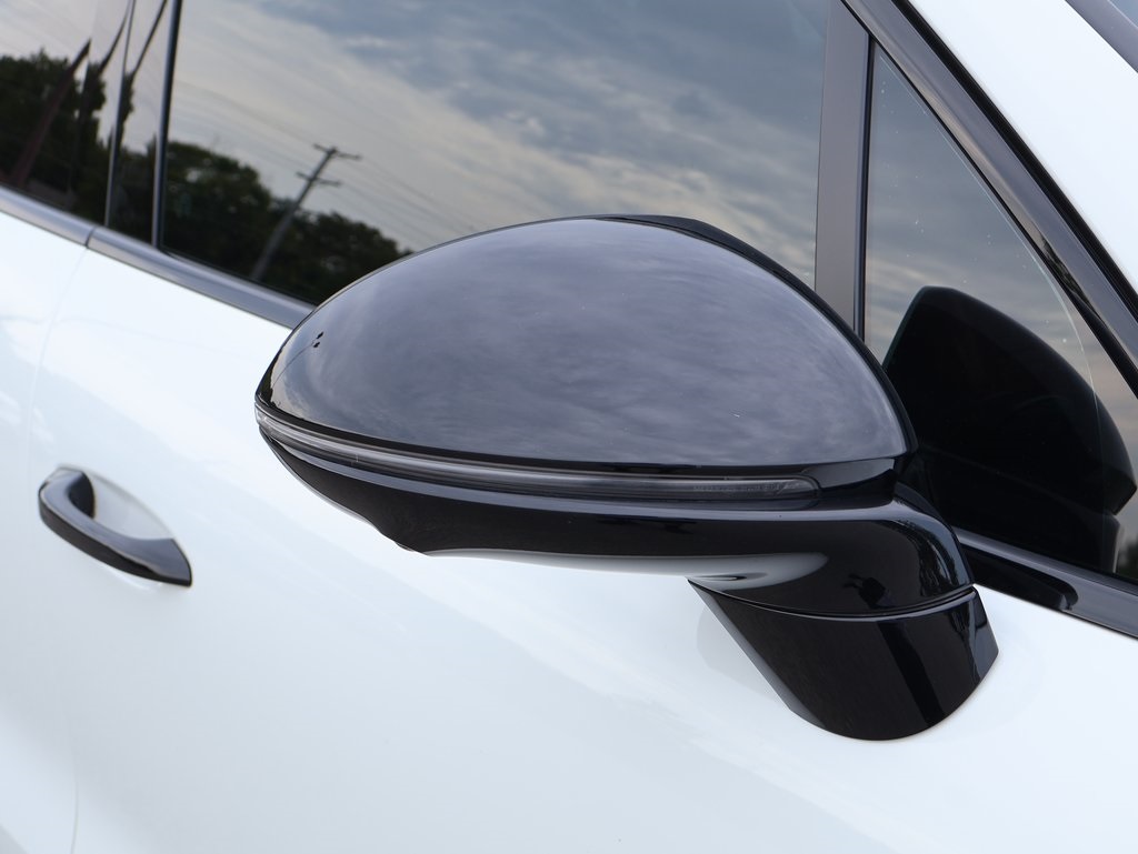 2022 Porsche Cayenne GTS photo 8