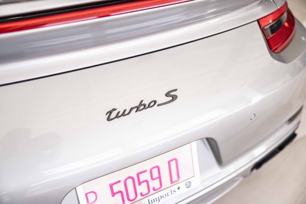 2017 PORSCHE 911 - Image 16