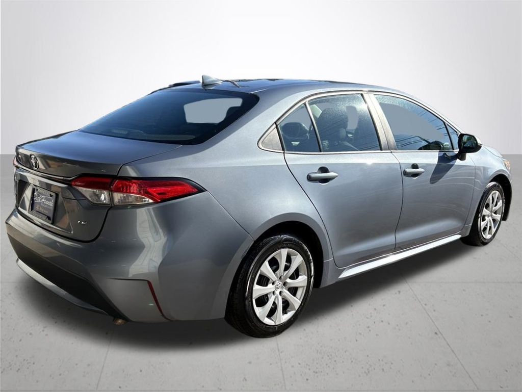 2021 Toyota Corolla LE photo 7