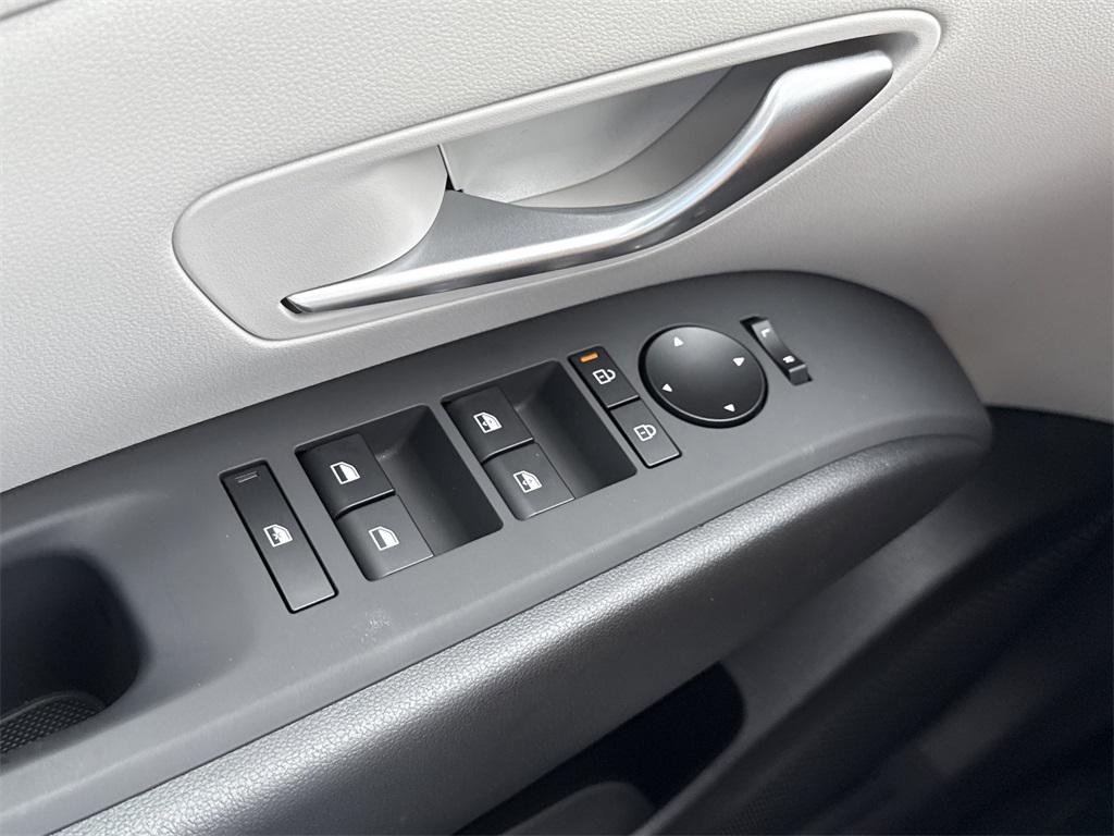 2026 Hyundai Tucson SEL photo 14
