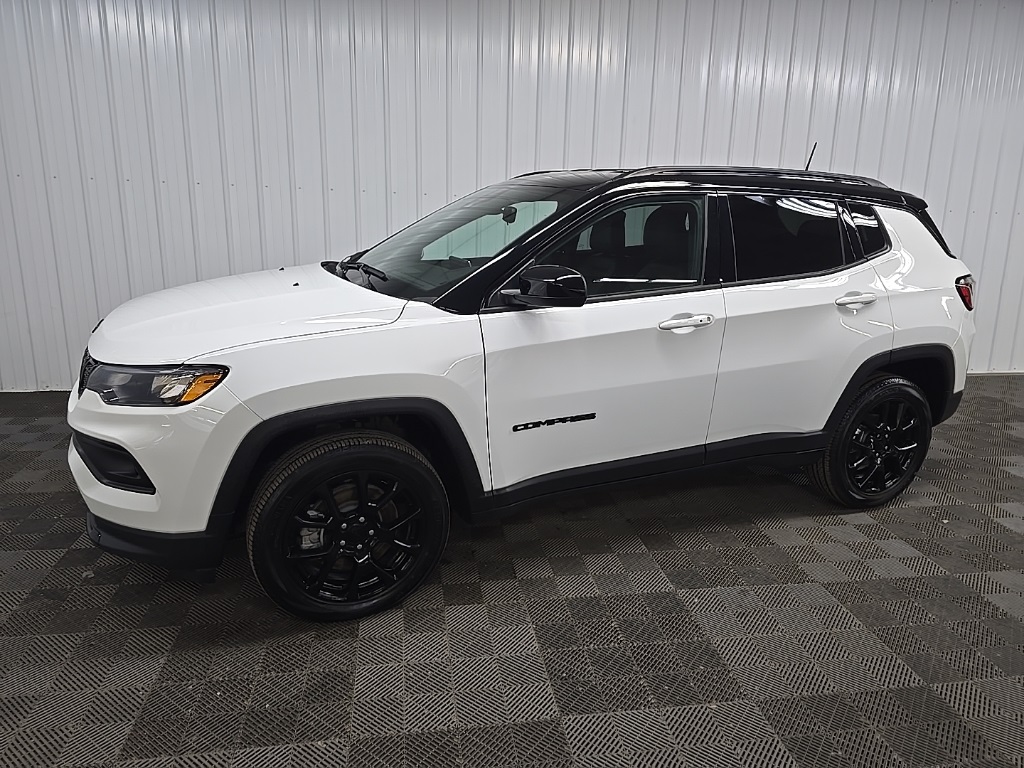 2023 Jeep Compass Altitude photo 4