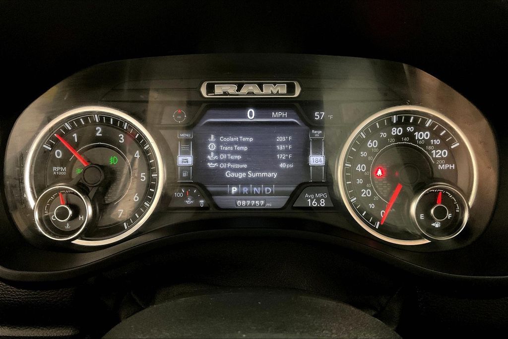 2019 Ram 1500 Laramie photo 17