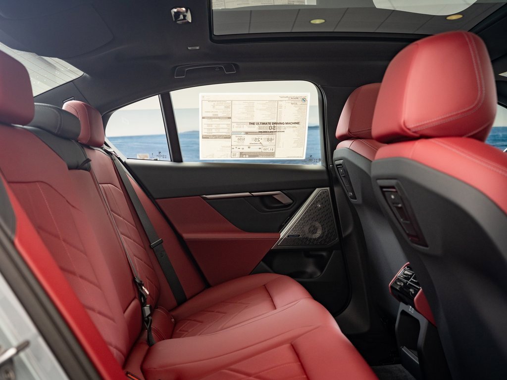 2026 Bmw 550e 550e xDrive photo 33