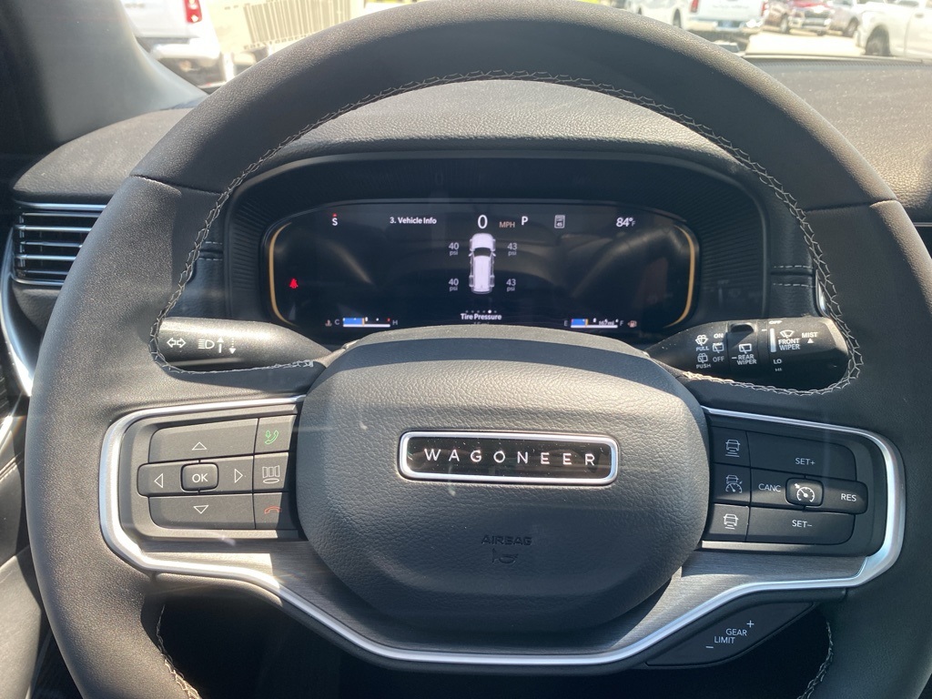 2025 Jeep Wagoneer L Series III photo 22