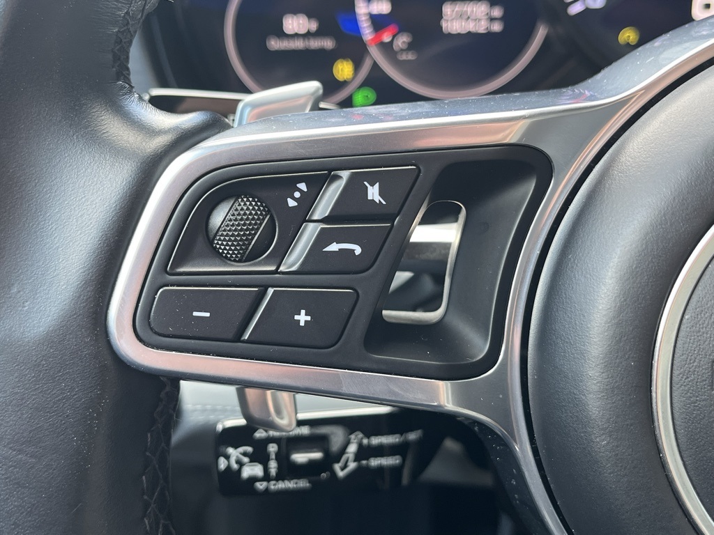 2020 Porsche Panamera Sport Turismo GTS photo 12
