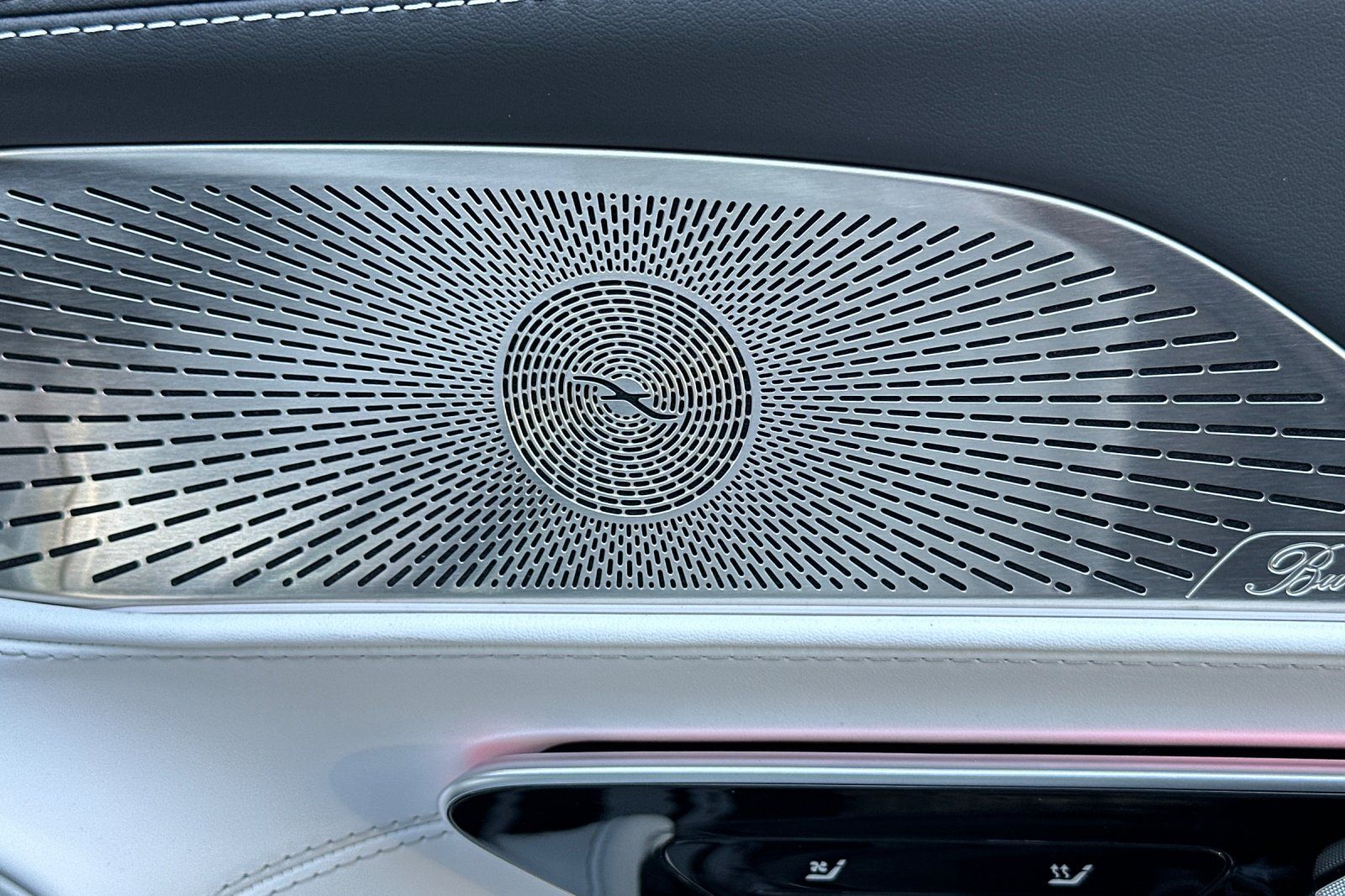 2026 Mercedes Benz AMG GT photo 4