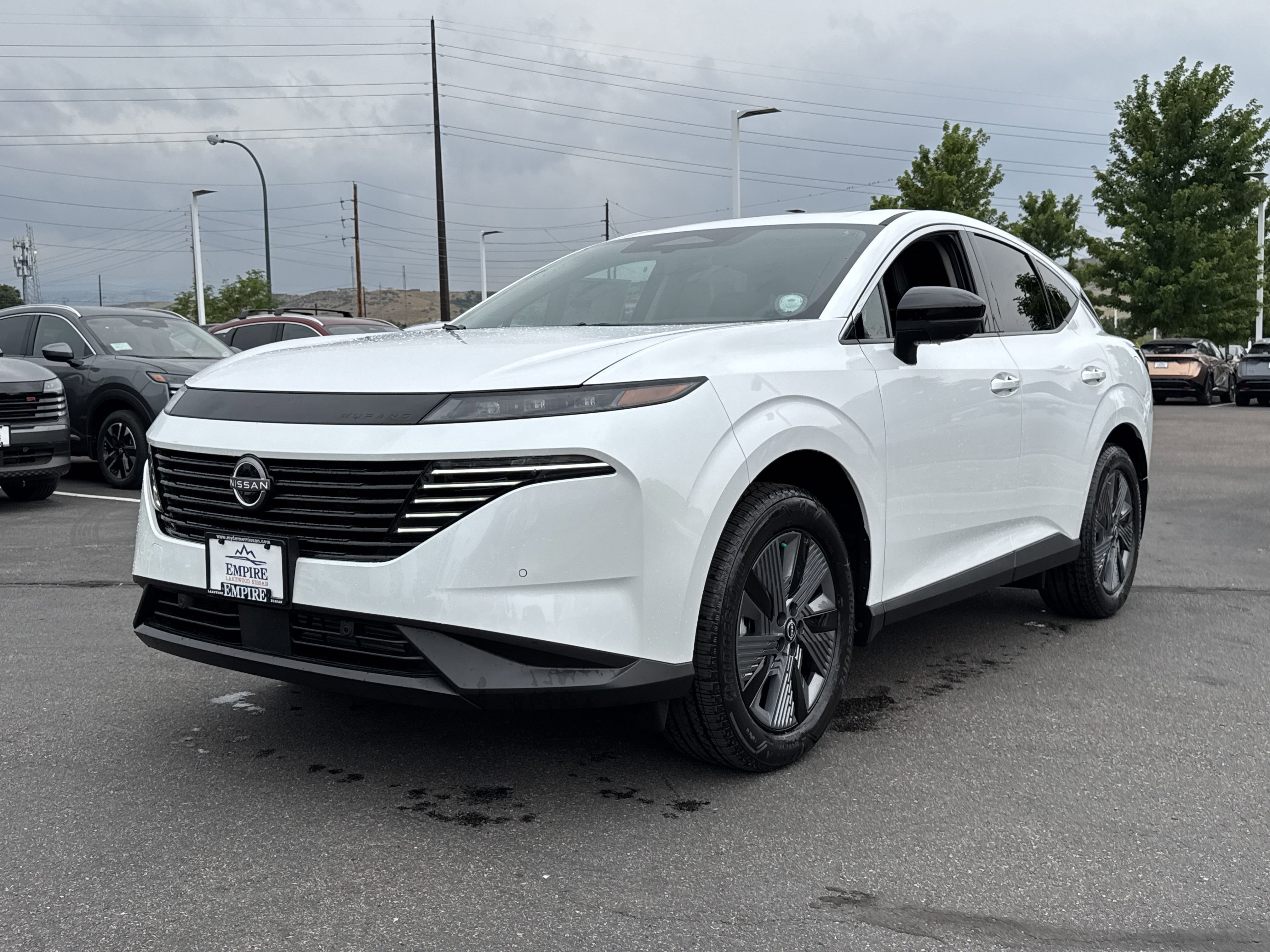 2025 Nissan Murano SL photo 2