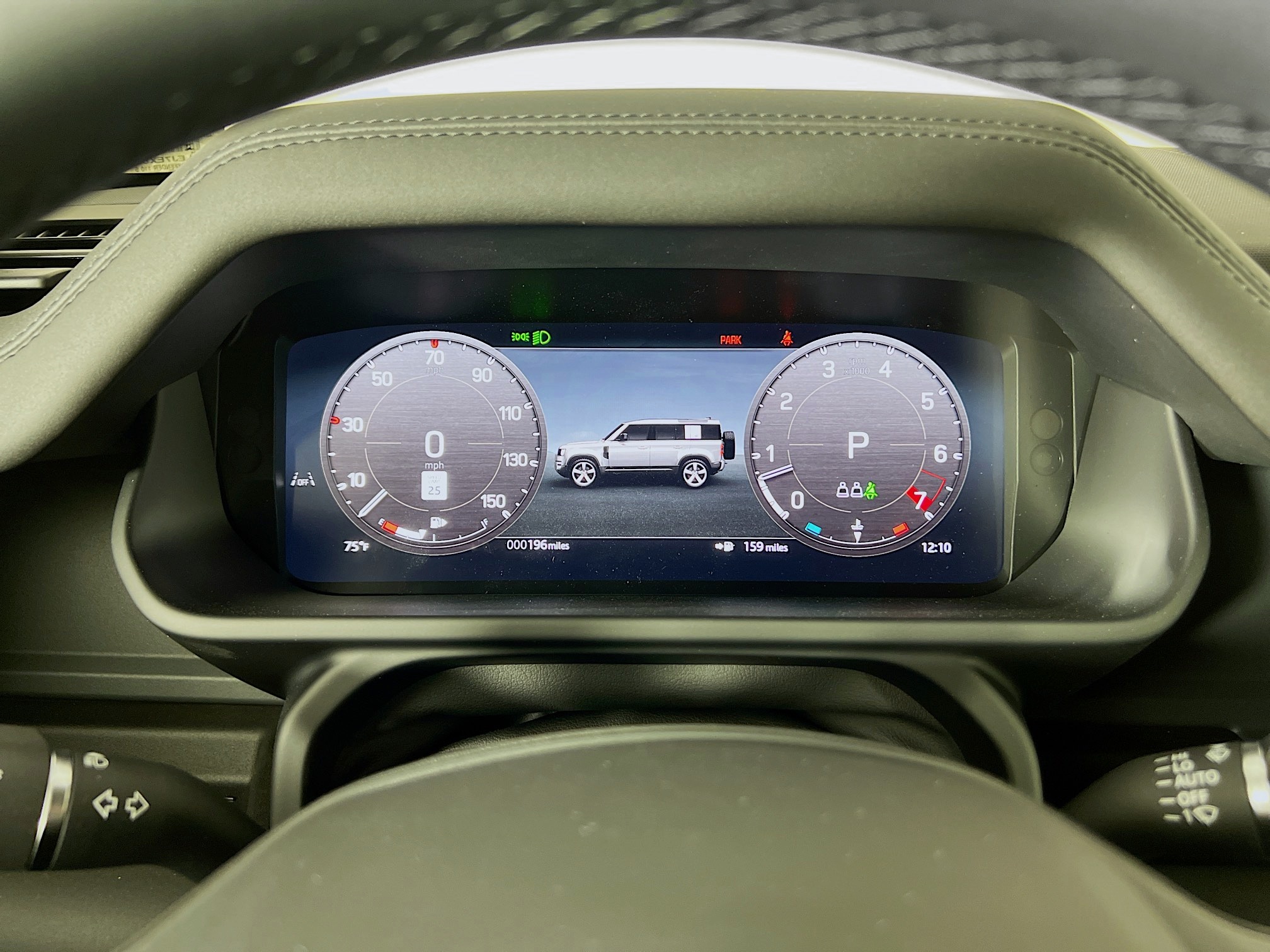 2025 Land Rover Defender 110 S photo 11