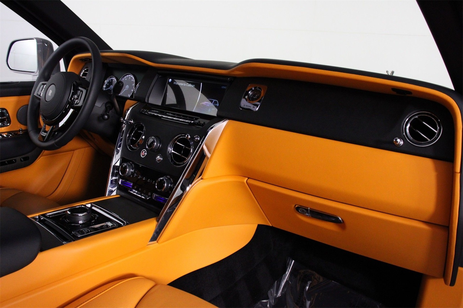 2024 Rolls Royce Cullinan RR photo 11