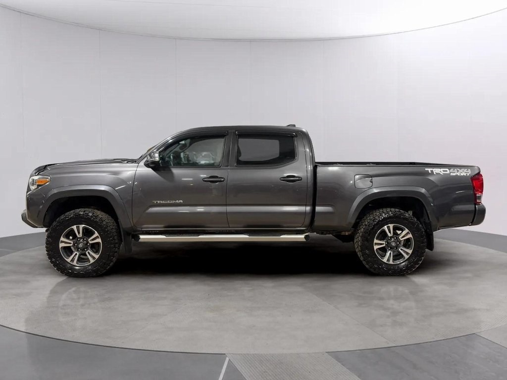 2017 Toyota Tacoma TRD Off-Road photo 7