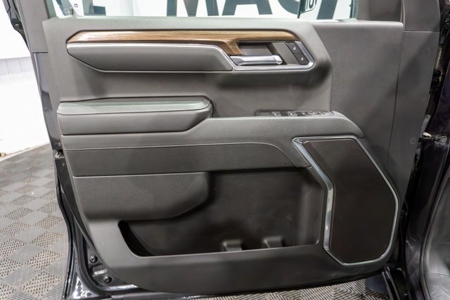 2024 Chevrolet Silverado 1500 LT photo 12