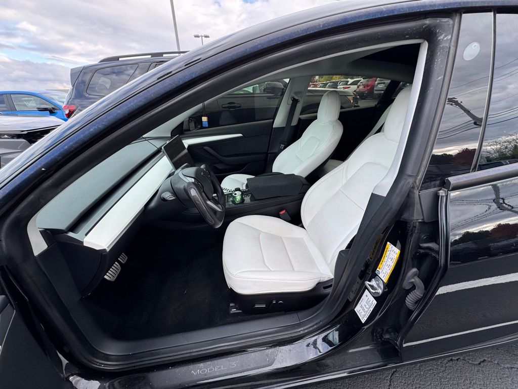 Used 2022 Tesla Model 3 Performance with VIN 5YJ3E1EC8NF109001 for sale in Barrington, IL