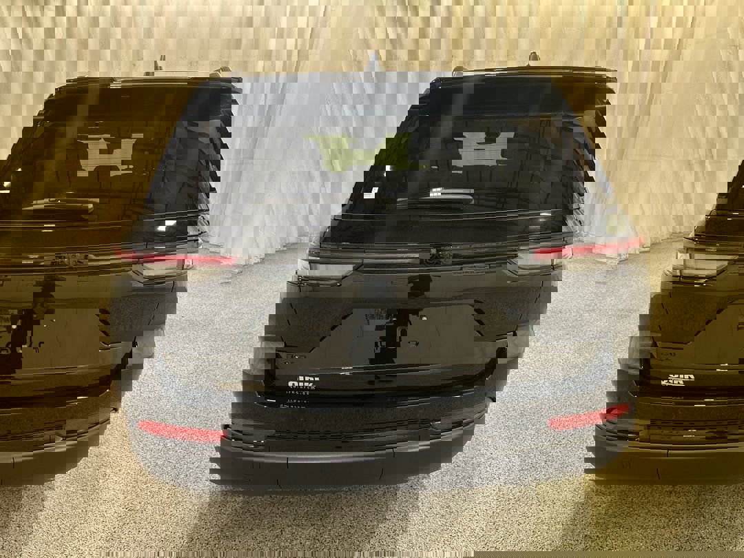 2025 Jeep Grand Cherokee Altitude X photo 4