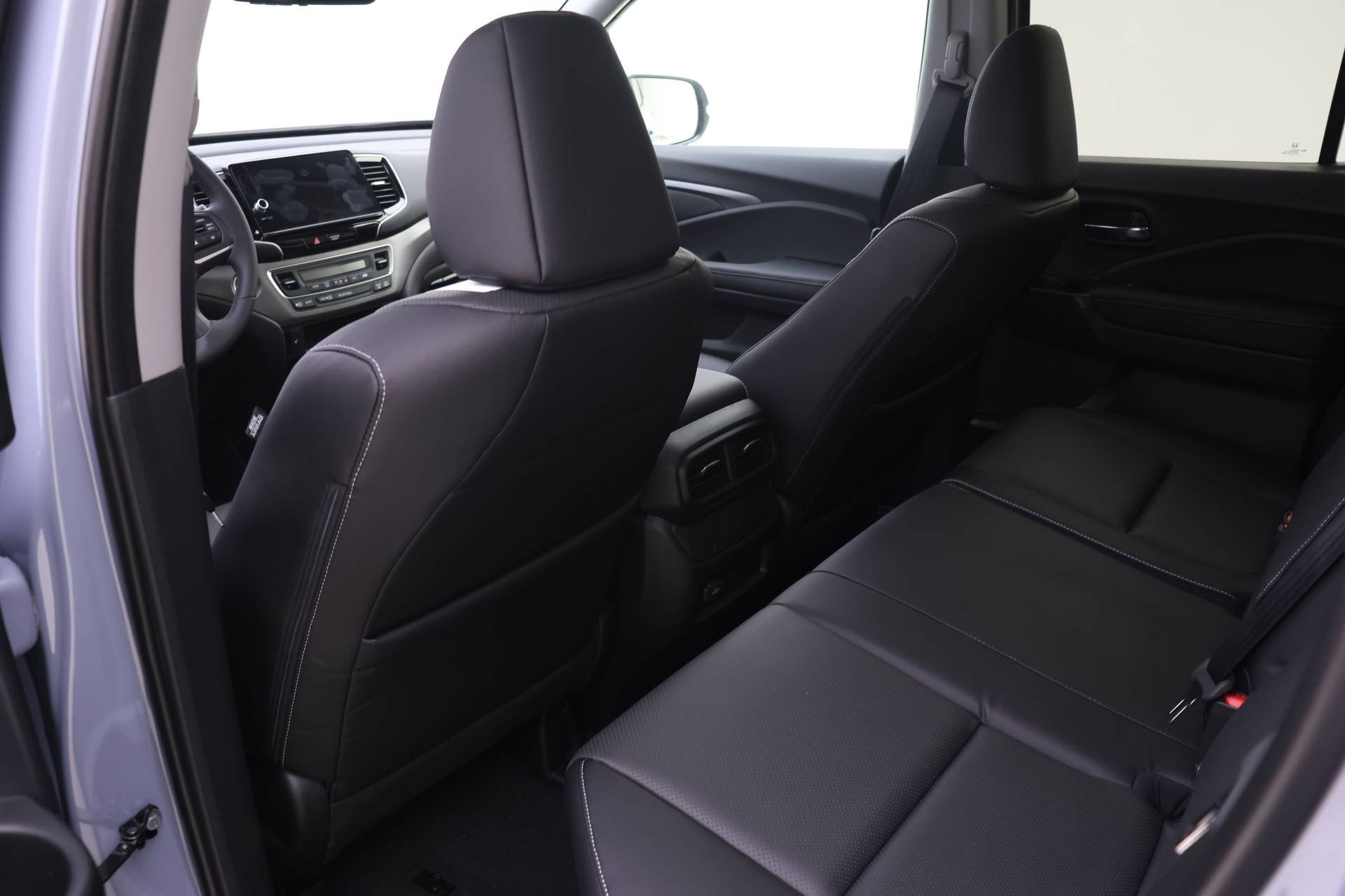 2026 Honda Ridgeline RTL photo 9