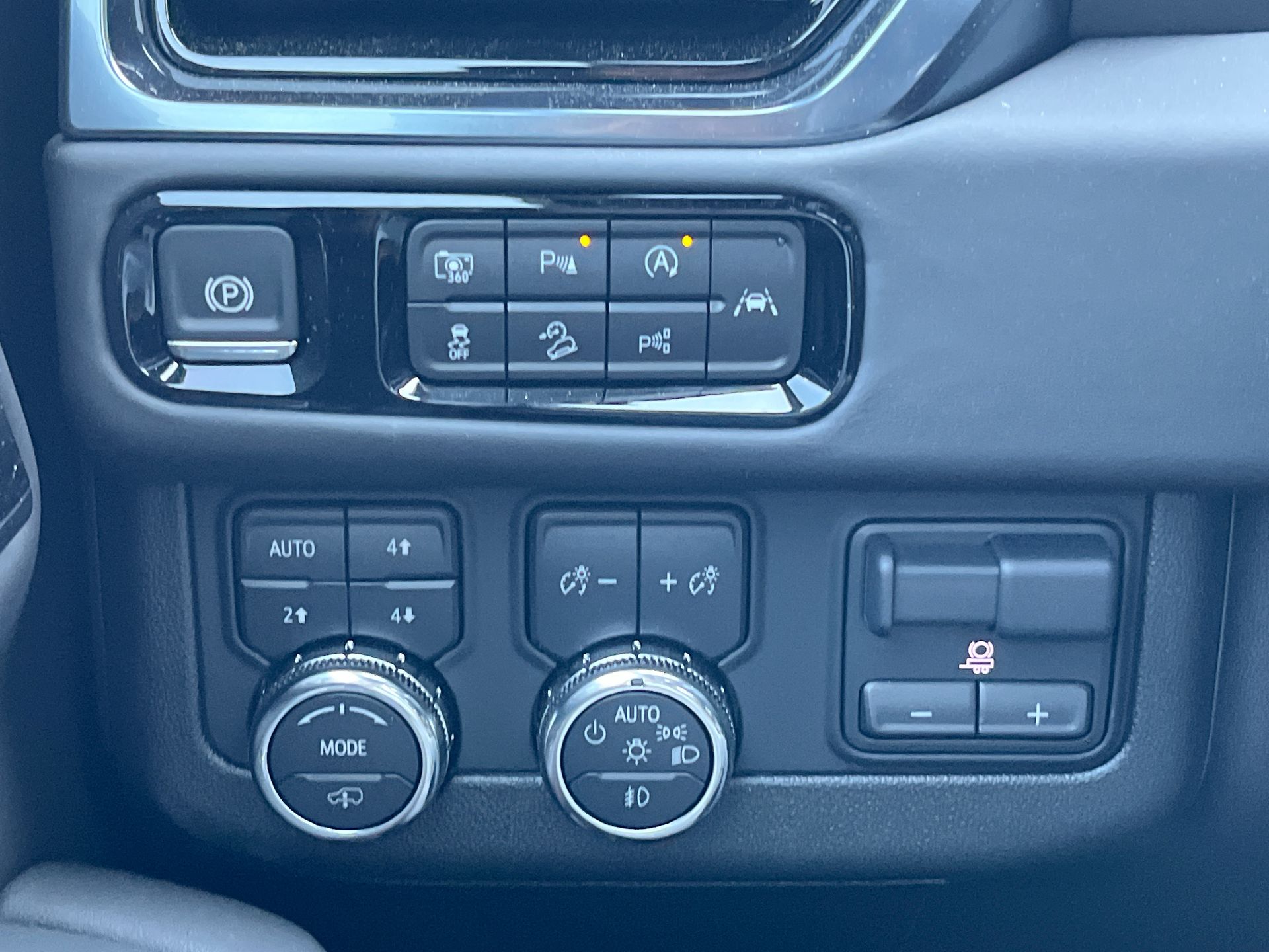 2025 Gmc Yukon XL AT4 Ultimate photo 41