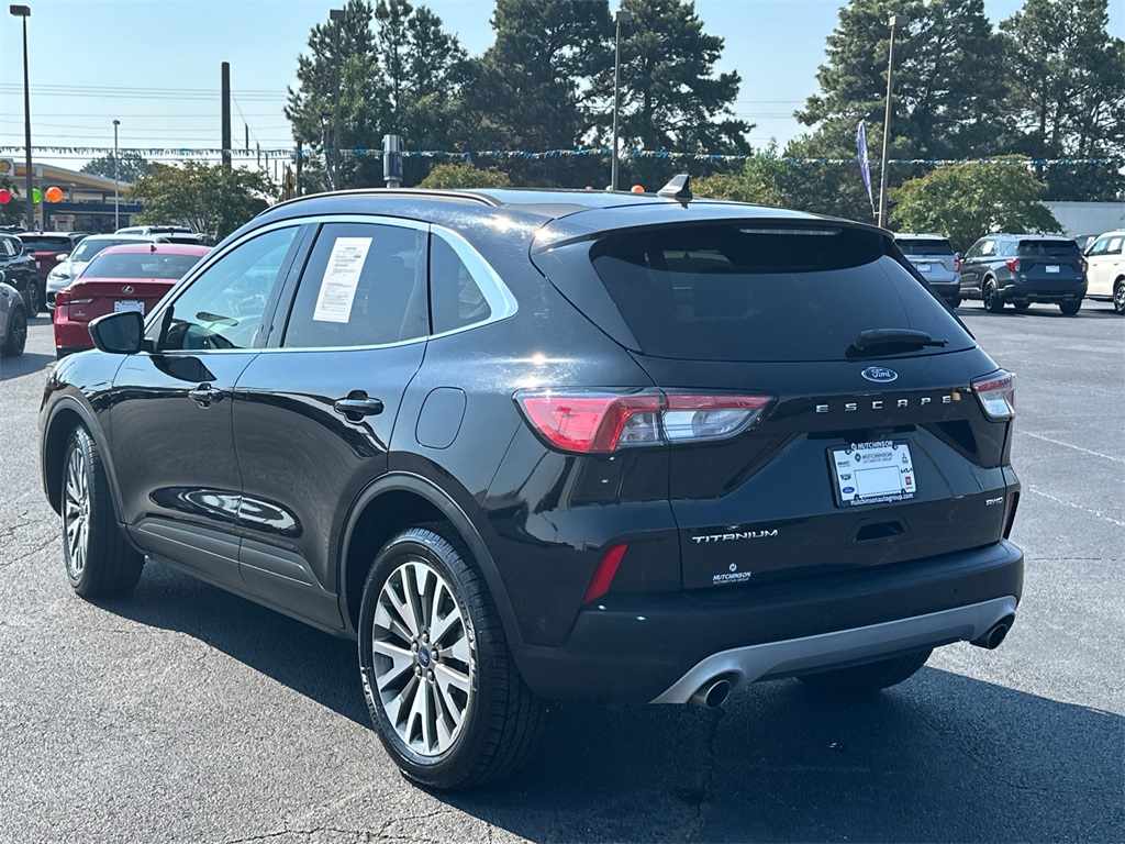 2021 Ford Escape Titanium photo 4