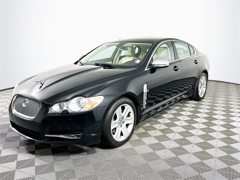 2010 Jaguar XF Base